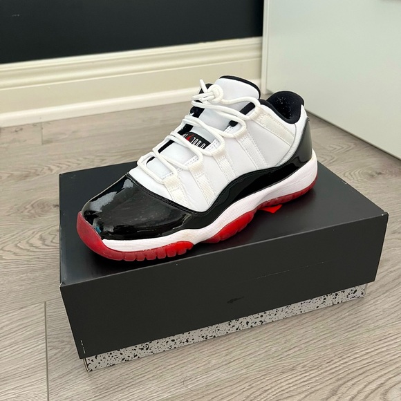 Jordan 11 Concord Bred - Size 5.5y/7W - Picture 2 of 2